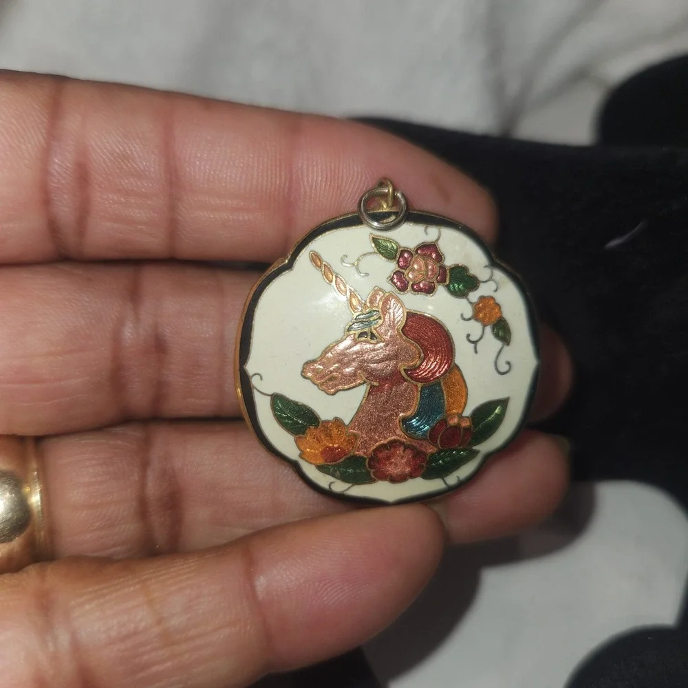Vintage‎ Cloisonne Enamel Unicorn Pendant Floral Gold Tone Mythical Charm 1.5 In